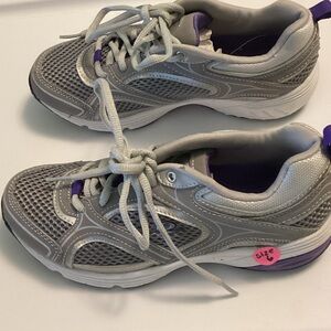 Easy Spirit Women's Gray and Purple Athletic Sneakers